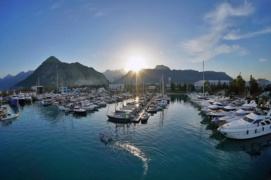 Rent a Yacht in Turkey – Luxury Private Yacht Charter Guide (2025)